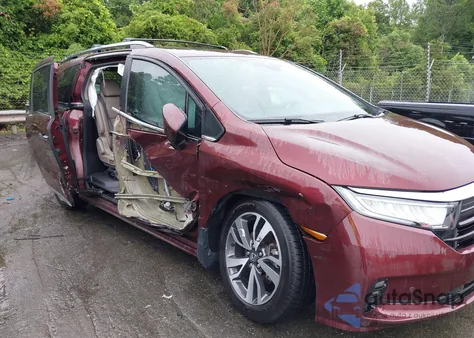 2021 Honda Odyssey Touring из США, поврежденный, VIN 5FNRL6H88MB006938